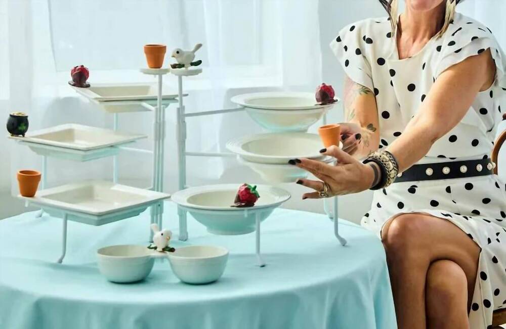 NEW NORA FLEMING triple tier round stand in white